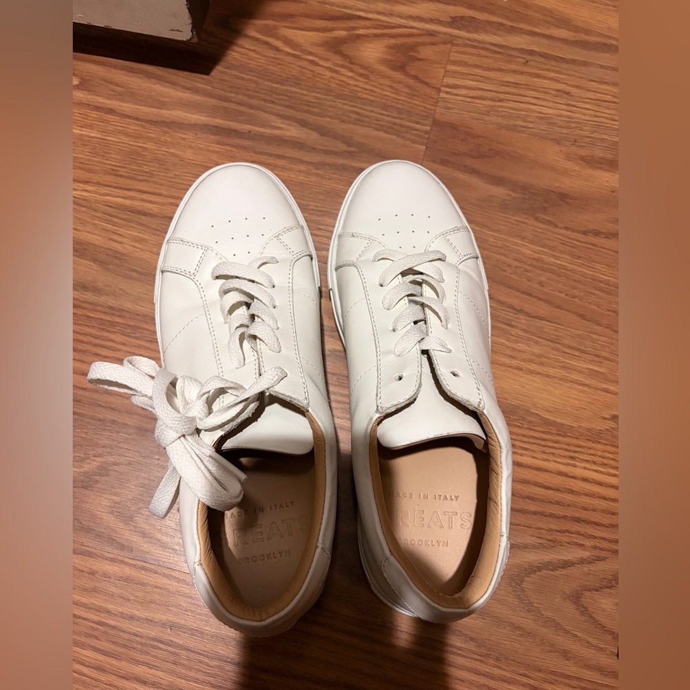 Greats Royale Women’s white  Leather Sneakers Made In Italy Sz. 8.5